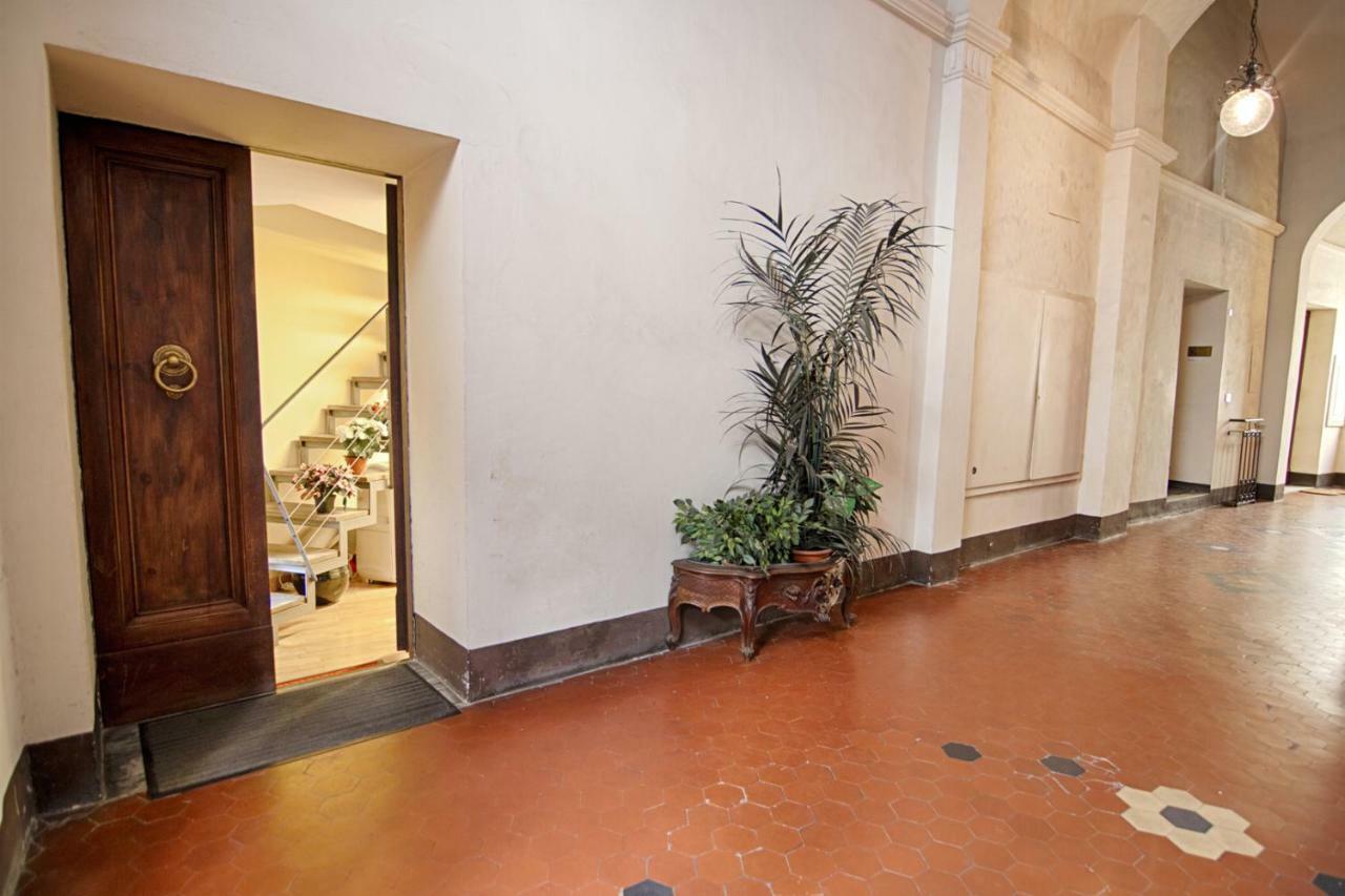 Apartamento Rinidia - Siena Centro Exterior foto